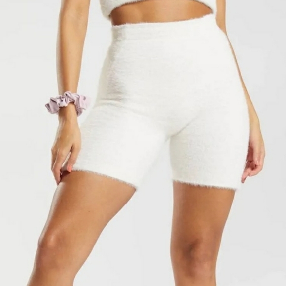 Gymshark whitney Simmons white fuzzy shorts size medium - Picture 2 of 7
